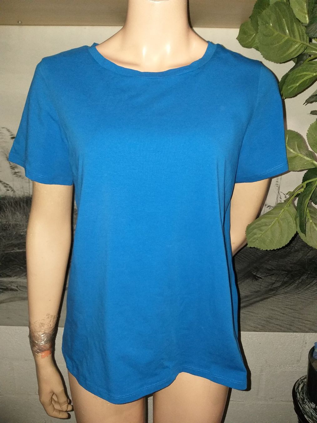 Max Mara T-shirt: MAX MARA  T-Shirt  Taille / Grosse M – Usato da Cossonay-ville venduto da Super-Price-Quality