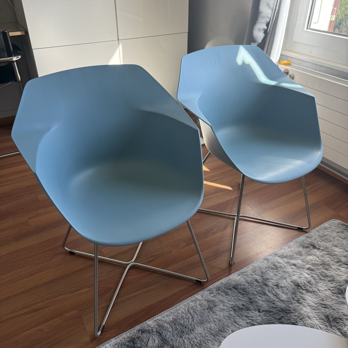 Pfister Sedie: LOT 2 chaises pfister wila  – Usato da Cormondrèche venduto da Mobilier.Design