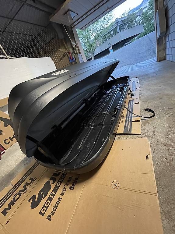 Box da tetto: Thule XL Dachbox oder Skiträger zu vermieten  – Usato da Chur venduto da majka2011 2