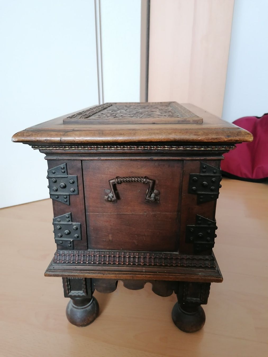 Cassapanche: Antike Truhe, – Usato da Arni AG venduto da hausmann06 1
