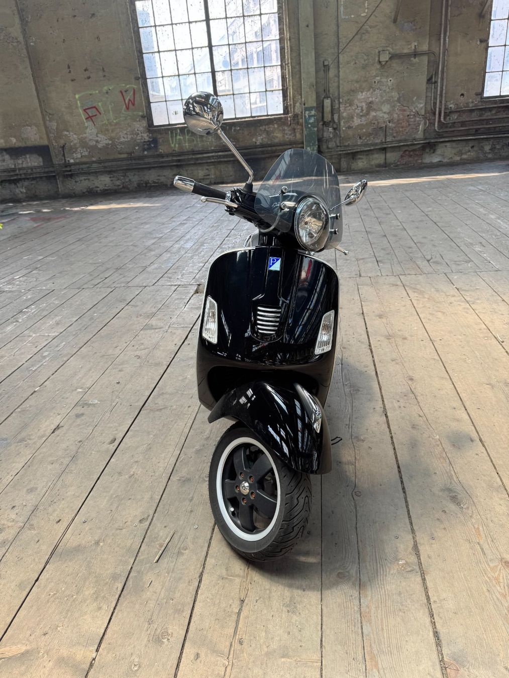 Vespa Scooter: Vespa GTS Super 125 - Mit Extras – Usato da Winterthur venduto da buscarov 2