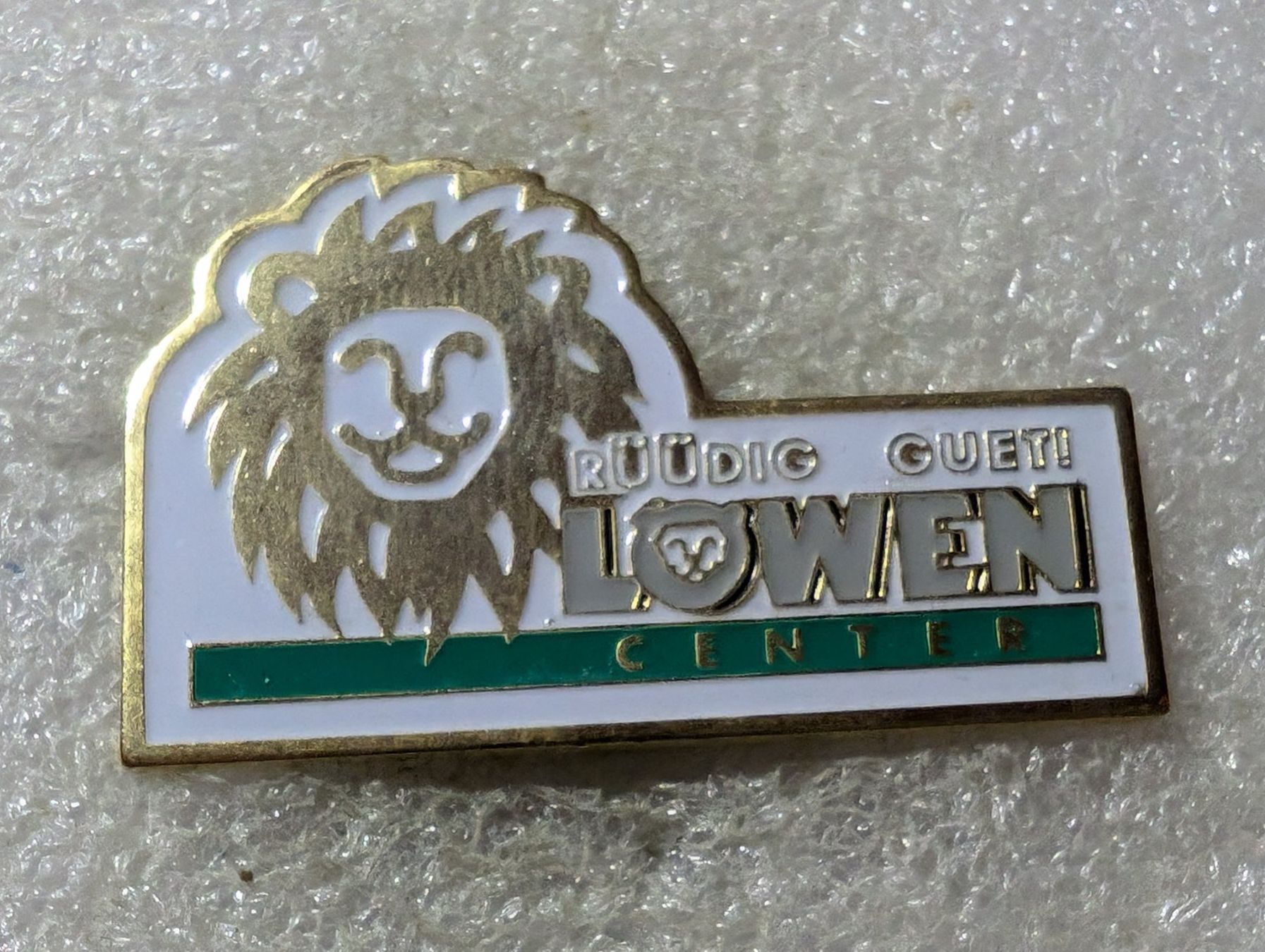 Placchette & Badge: Ansteckpin 61: Löwencenter – Usato da Oppligen venduto da Pin-Fall-Shop