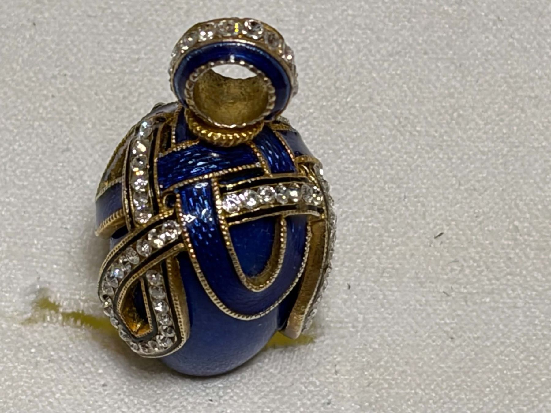Ciondoli: Fabergé-Stil Ei-Anhänger – Usato da Liestal venduto da aarroon 1