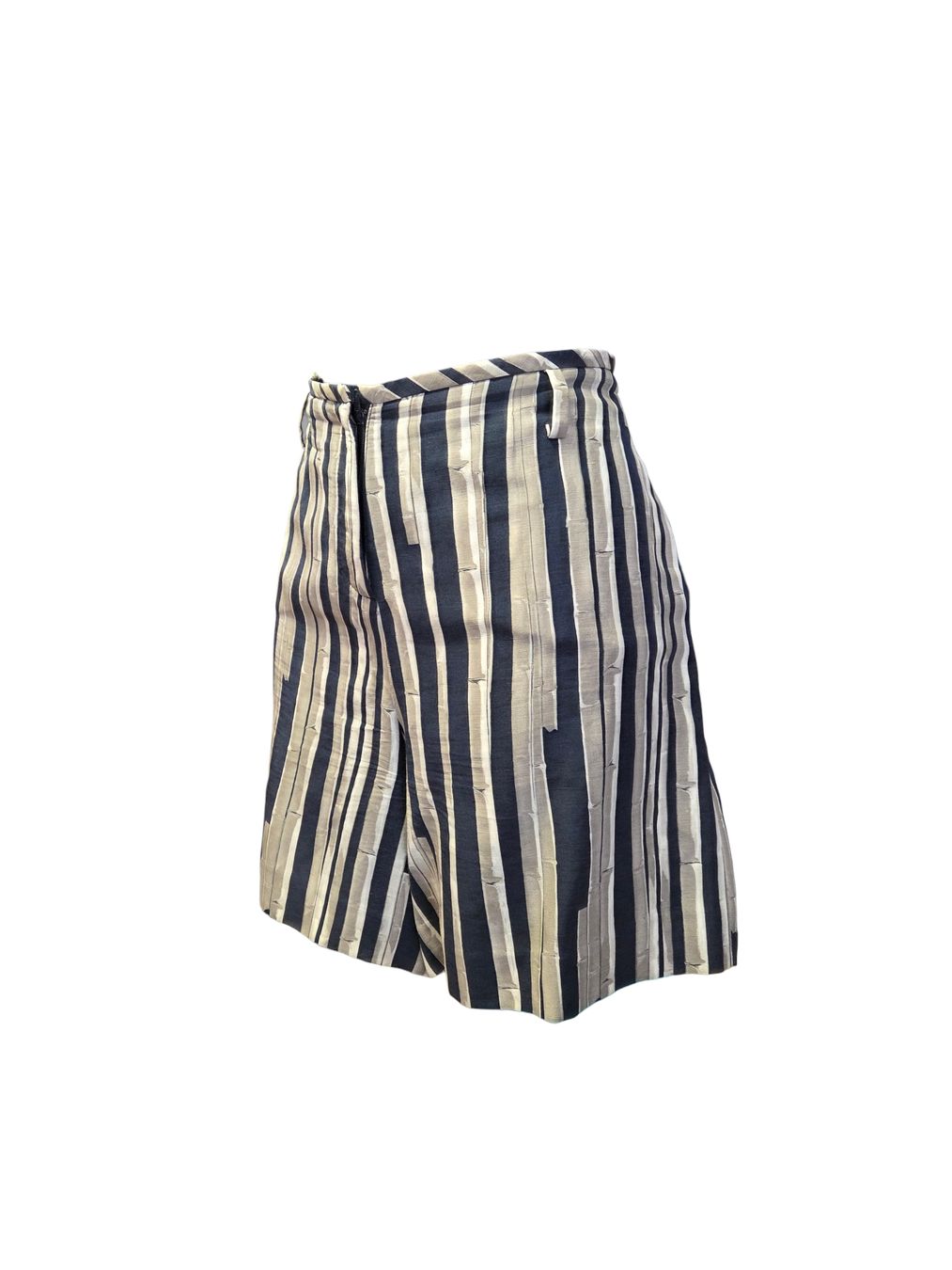 Loro Piana Pantaloni: Loro Piana seiden Shorts – Usato da Zürich venduto da Bubi83 1