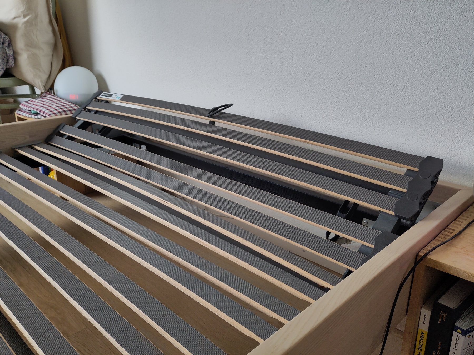 Micasa Betten: Bett Rahmen und Lattenrost Überlänge – Gebraucht aus Zürich von Septeract7 2