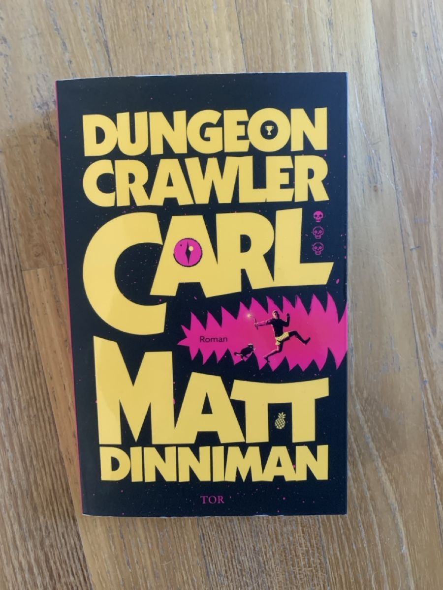 Libri: Dungeon Crawler Carl, Matt Dinniman – Nuovo (secondo la descrizione) da Fraubrunnen venduto da mic_7l9q