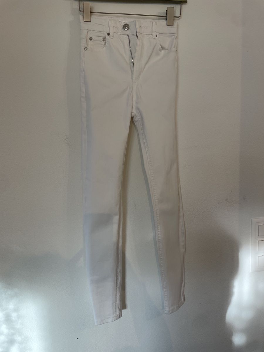 Jeans: Weisse Jeans Pull&Bear Gr. 32 🌞 Frühling 🌸 – Gebraucht aus Winterthur von Lili3435