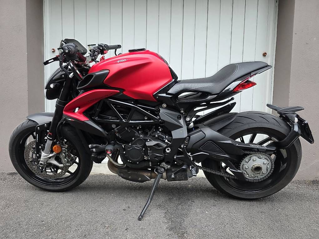 Strada: MV Agusta Dragster Rosso 800cc – Usato da Grand-Lancy venduto da mat_gyj9 3