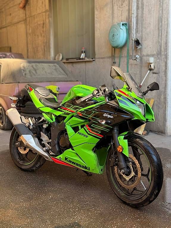 Strada: KAWASAKI Ninja 125 – Usato da Fahrwangen venduto da kry_5kbd 1