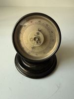 Antiker Dosenbarometer