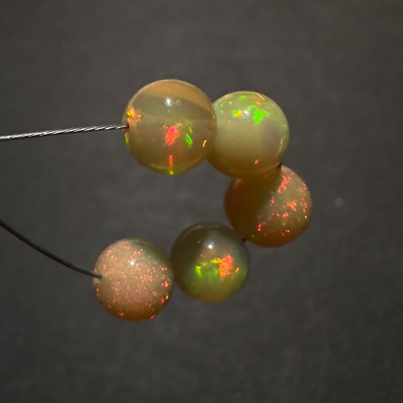 Edelsteine: 4.26 ct - Natural Ethiopian Opal Beads - 5 Pcs – Neu (gemäss Beschreibung) aus Zürich von Yoohooz 6