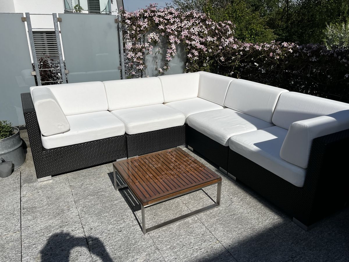 Divani: Gartenlounge Rattan  250x250cm – Usato da Hinteregg venduto da Ampfani 2