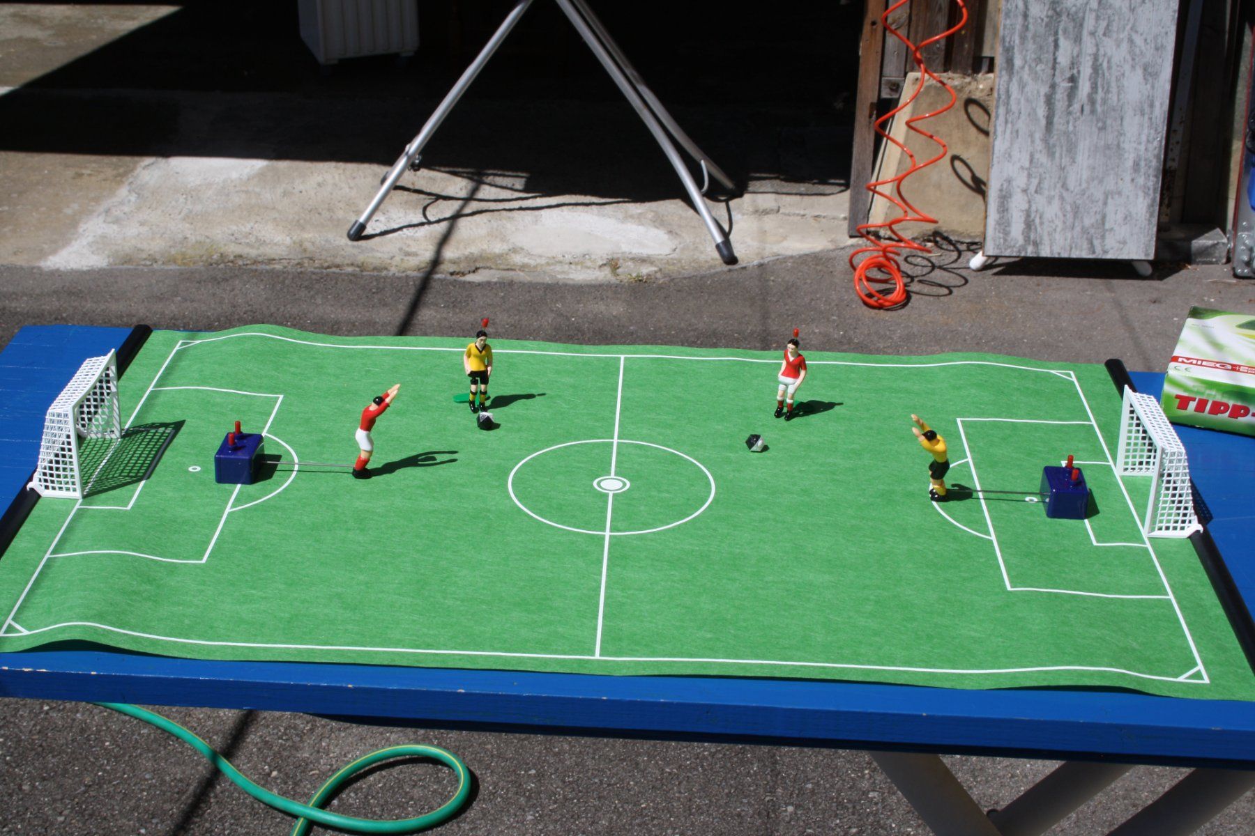 Tipp Kick Giochi: Tip-Kick Fussball-Spiel – Usato da Wauwil venduto da Pneuedy