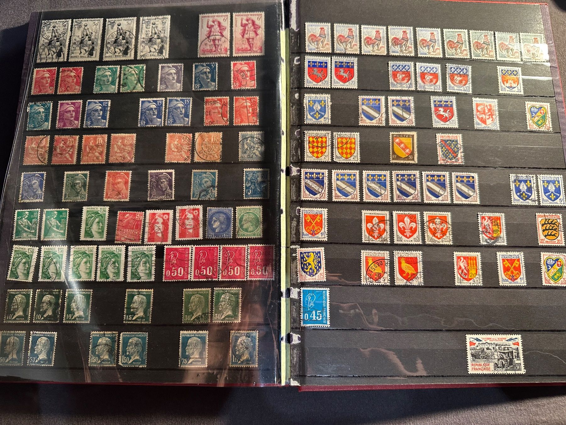 Tutti i francobolli: Sammlung Frankreich - Spanien im Album – Usato da Stettfurt venduto da 2442 6