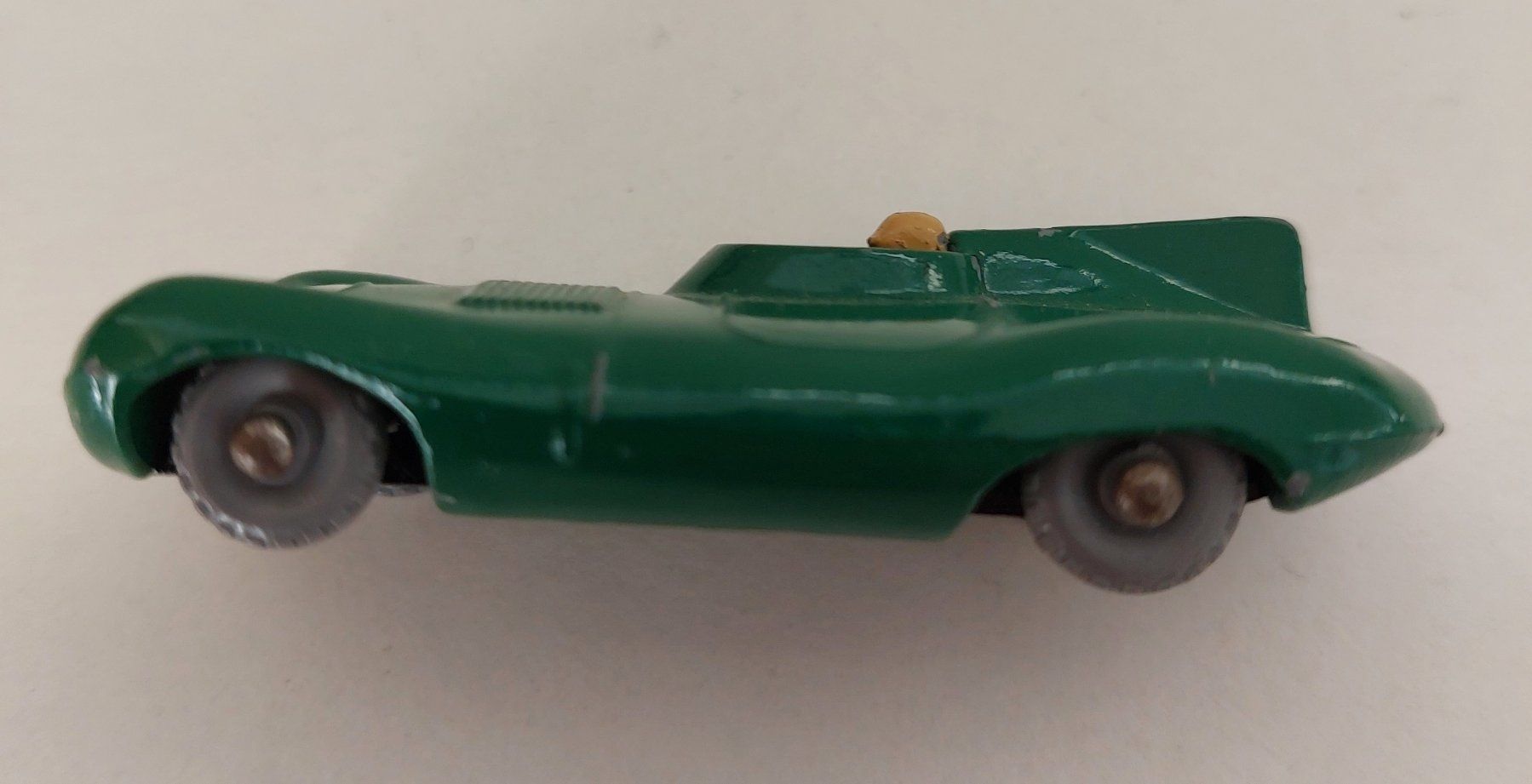 Matchbox Modellini d'auto: Matchbox Lesney Nr. 41 B  Jaguar Type D – Usato da Schenkon venduto da Elbarto007 7