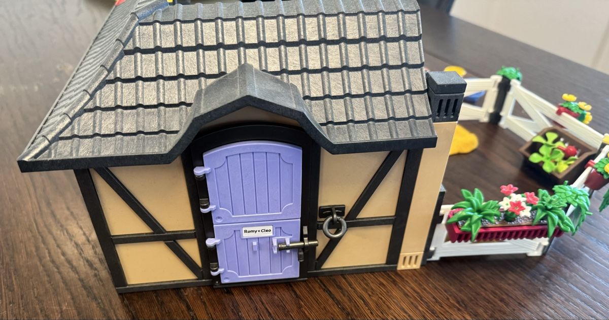 Playmobil Spielzeuge: Playmobil Stall, Springreiten, Tiere – Gebraucht aus Ballwil von Capri9 6