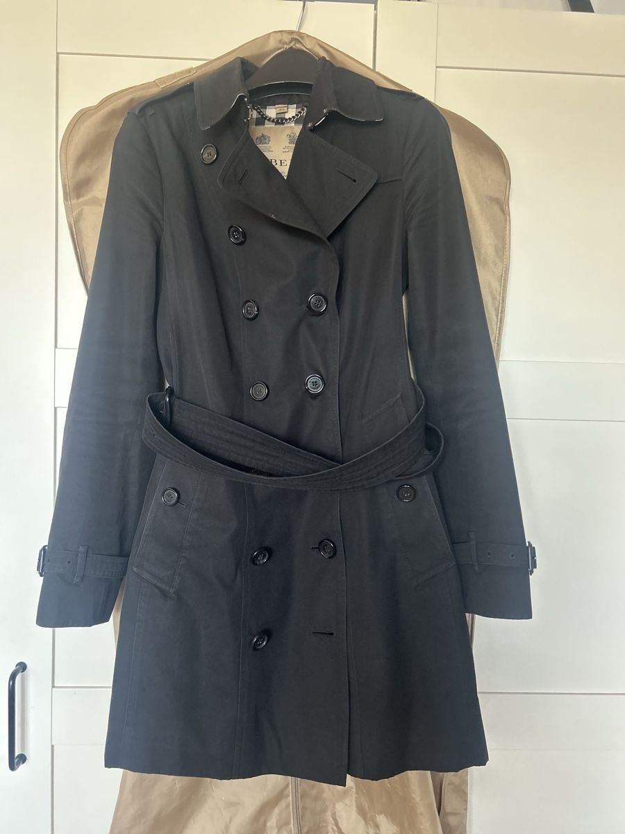 Burberry Mäntel: The Sandringham Trenchcoat von Burberry - – Gebraucht aus Horgen von vhupfu91