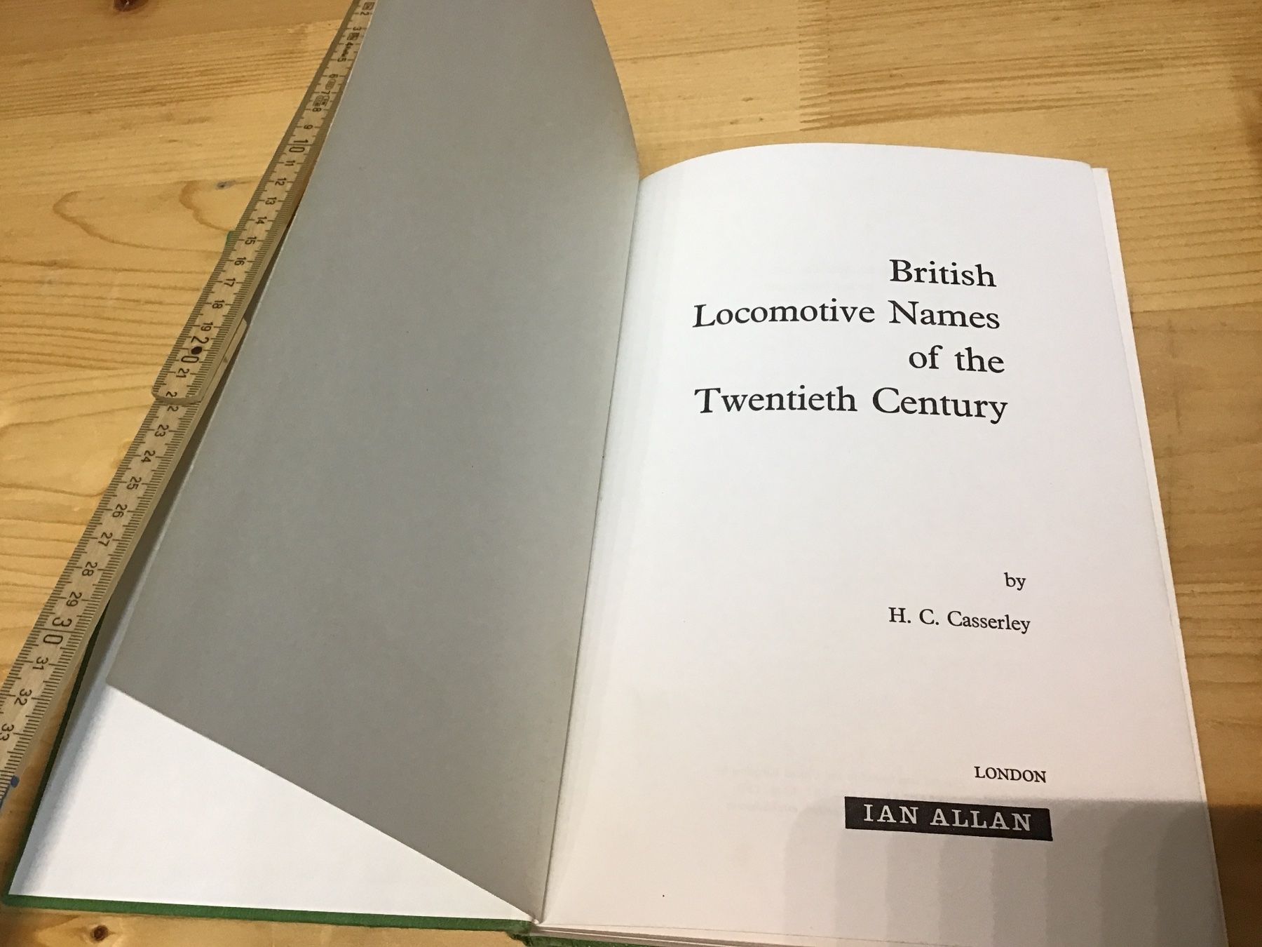 Libri: Bahnbuch British Loco Names – Usato da Männedorf venduto da Modelle-aller-Art