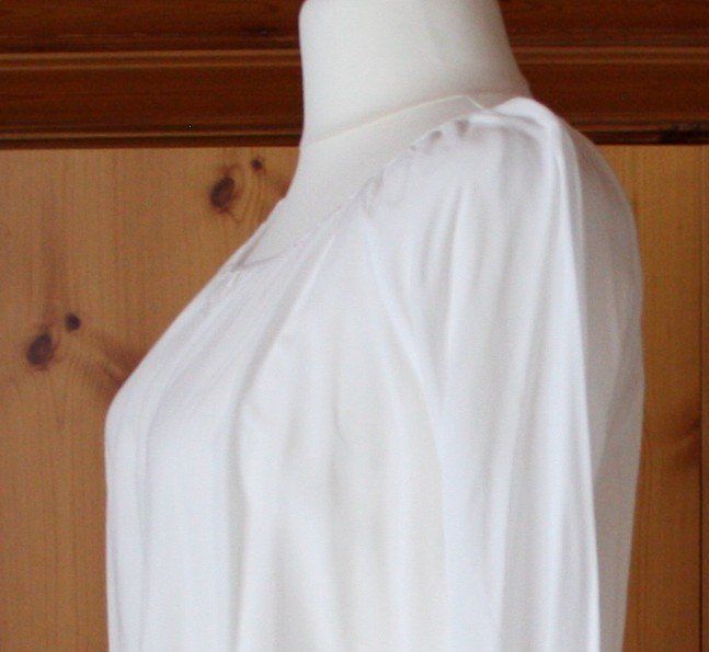 Camicette: Bluse Langarm weiss  Gr. XL – Usato da Flüelen venduto da Diversicum-Curvy 4