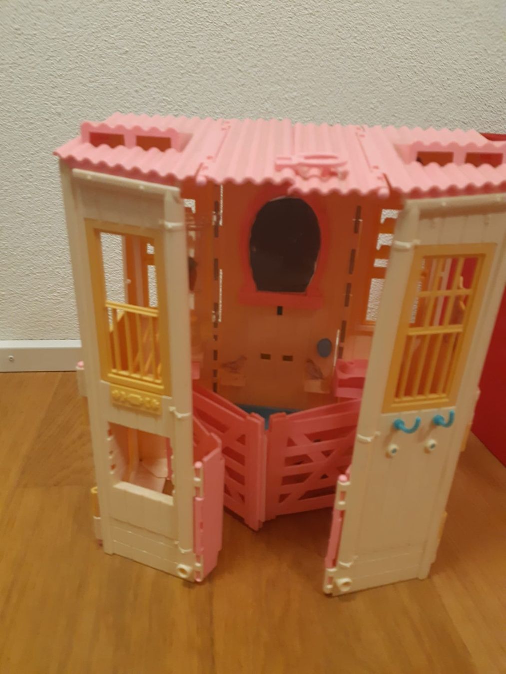 Giocattoli: Barbie Pferdestall – Usato da Thundorf venduto da sondeben