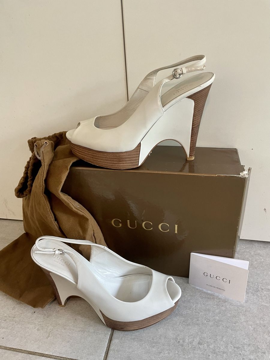 Gucci Scarpe da donna: GUCCI White Sandal Wedges - 38.5 – Usato da Roche VD venduto da closetcleanse 8