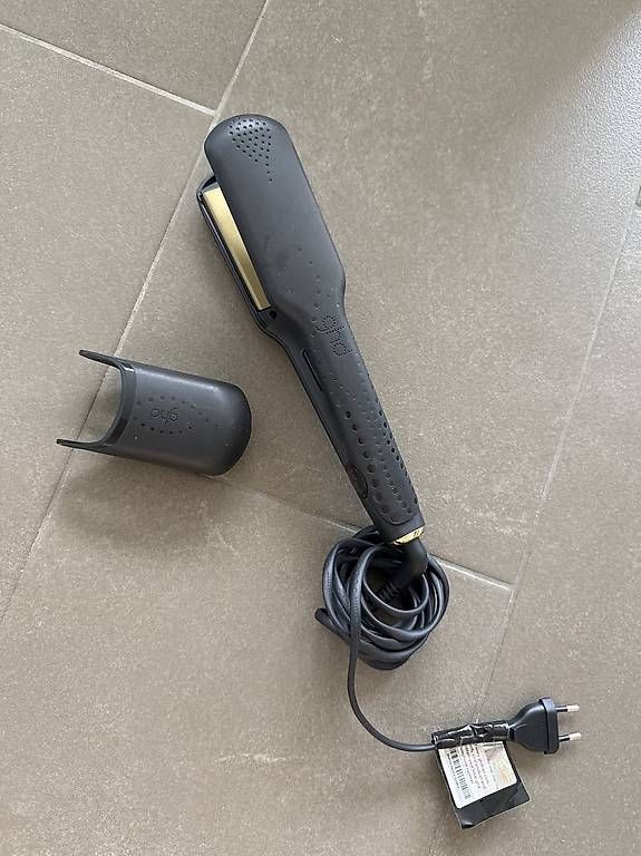Lockenstäbe & Haarglätter: GHD breites Glätteisen Max Styler – Gebraucht aus Schindellegi von wae_fhj7
