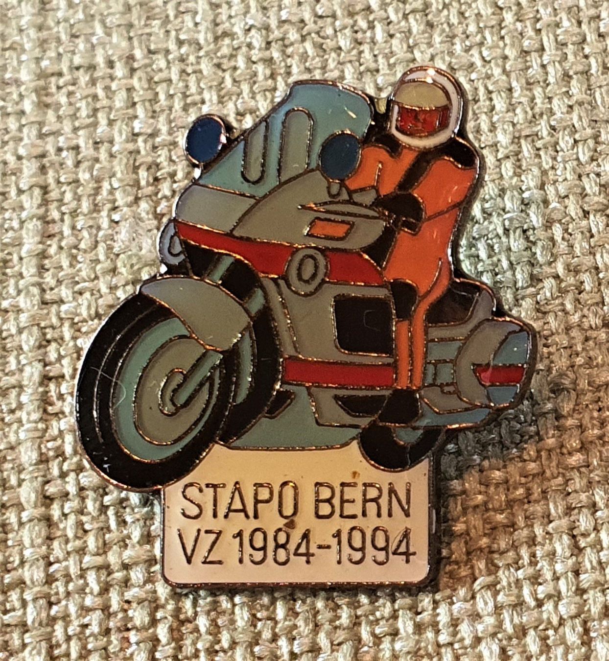 Spille: E230 - Pin Motorrad Stadt Polizei Bern – Usato da Reinach BL venduto da Boston-Verkauf