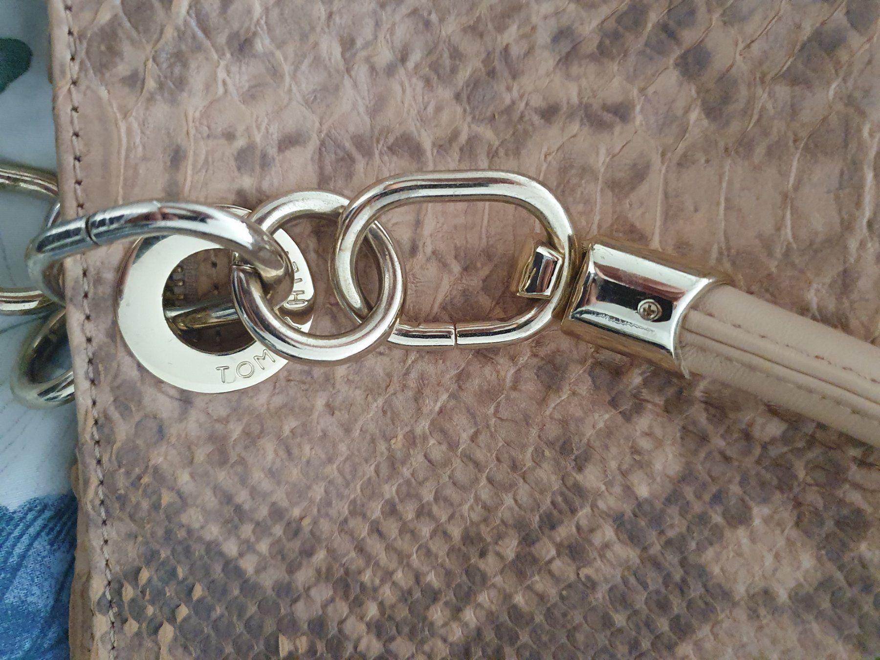 Tommy Hilfiger Sacs femmes: Tommy Hilfiger Leder-Tasche – D'occasion à Altendorf par MiriCaj 7