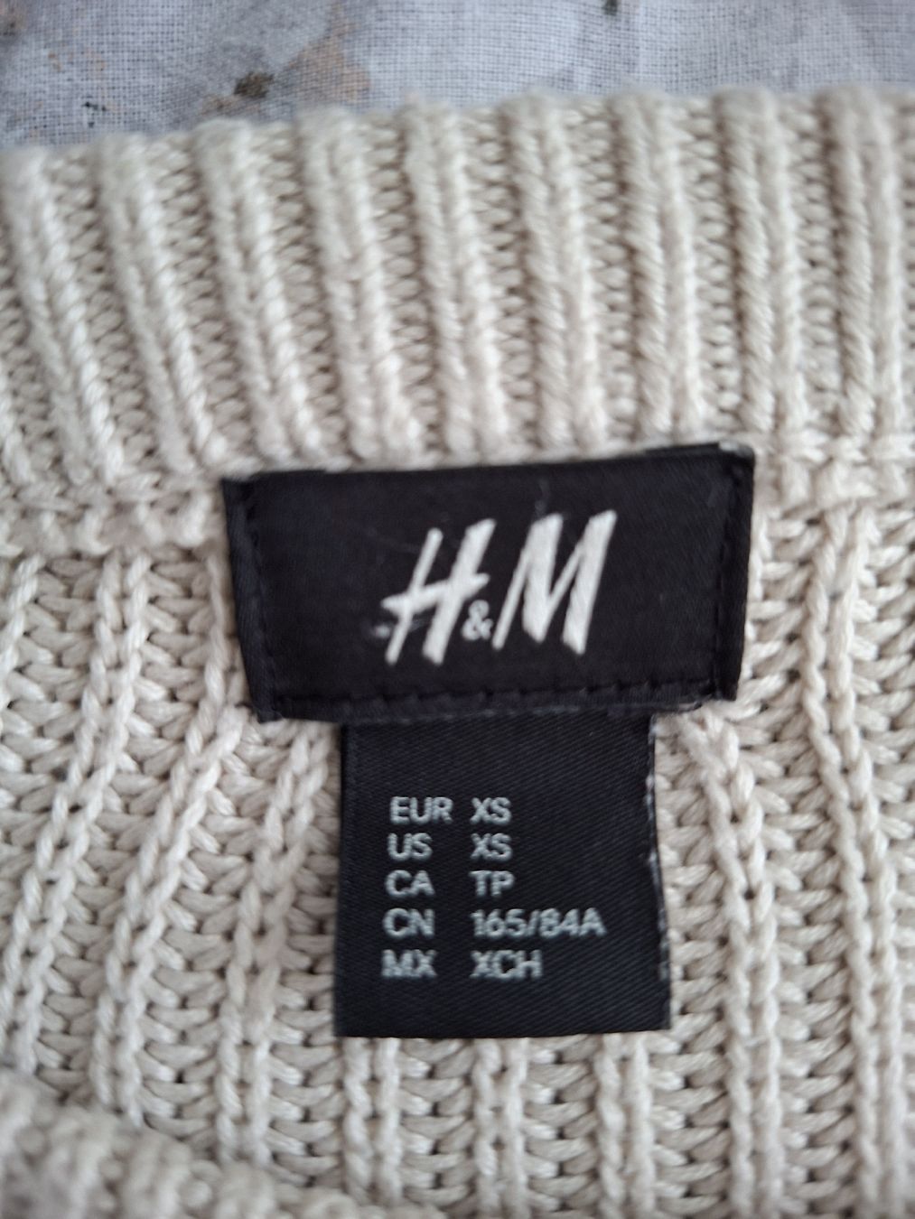 H&M Maglioni & Felpe: H&M Strickpullover beige Rundhals Grösse XS  – Usato da Uster venduto da sparfuchs__123 1