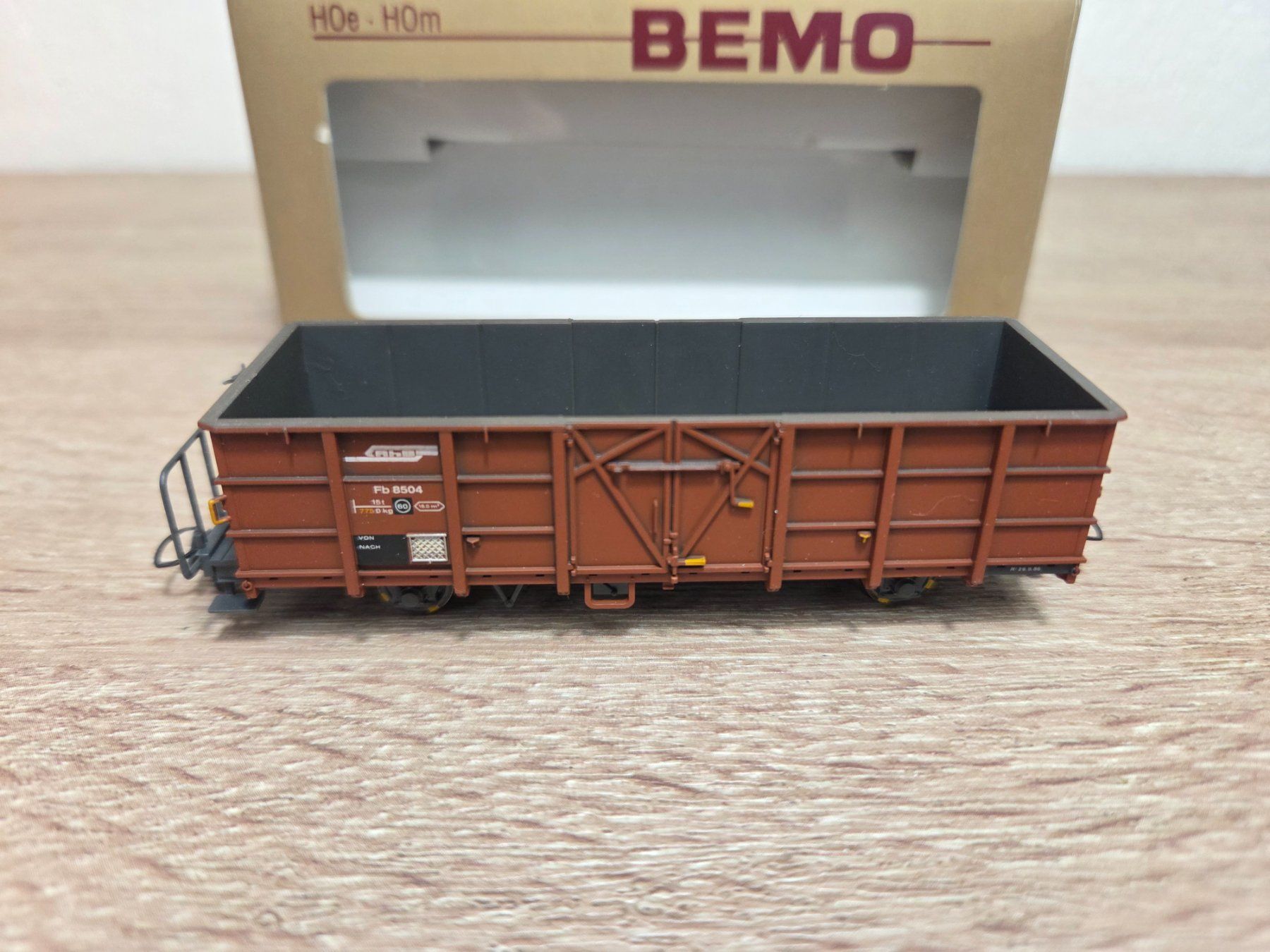 Bemo Modellini di ferrovie: Bemo 2255 174 Güterwagen RhB H0m – Usato da St-Aubin-Sauges venduto da Lo_Go