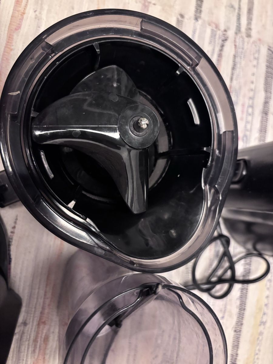 SilverCrest Elettrodomestici da cucina: SilverCrest Juicer - Black - Excellent Condition! – Usato da Zürich venduto da O.Bond 3
