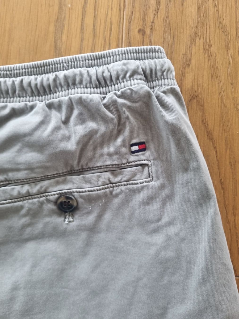 Tommy Hilfiger Hosen: Shorts Hilfiger Gr 36 – Gebraucht aus Frick von Geheim007 5