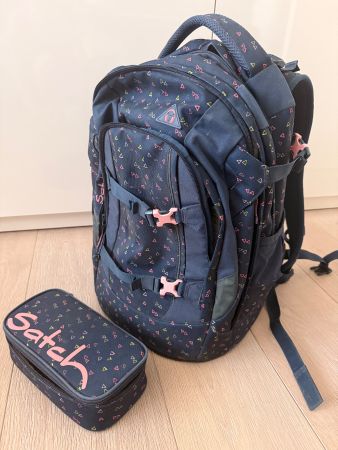 Schulthek "Satch" mit Etui Motiv Dreiecke guter Zustand