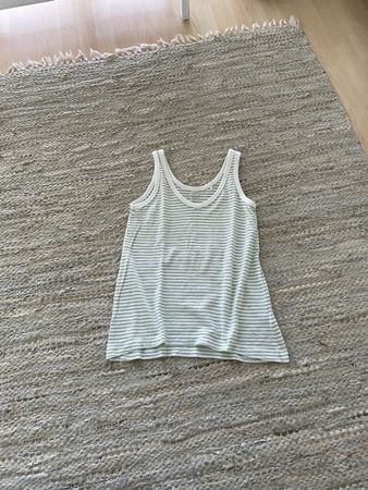 Esprit top. Gr XS, gross geschnitten. Wie neu