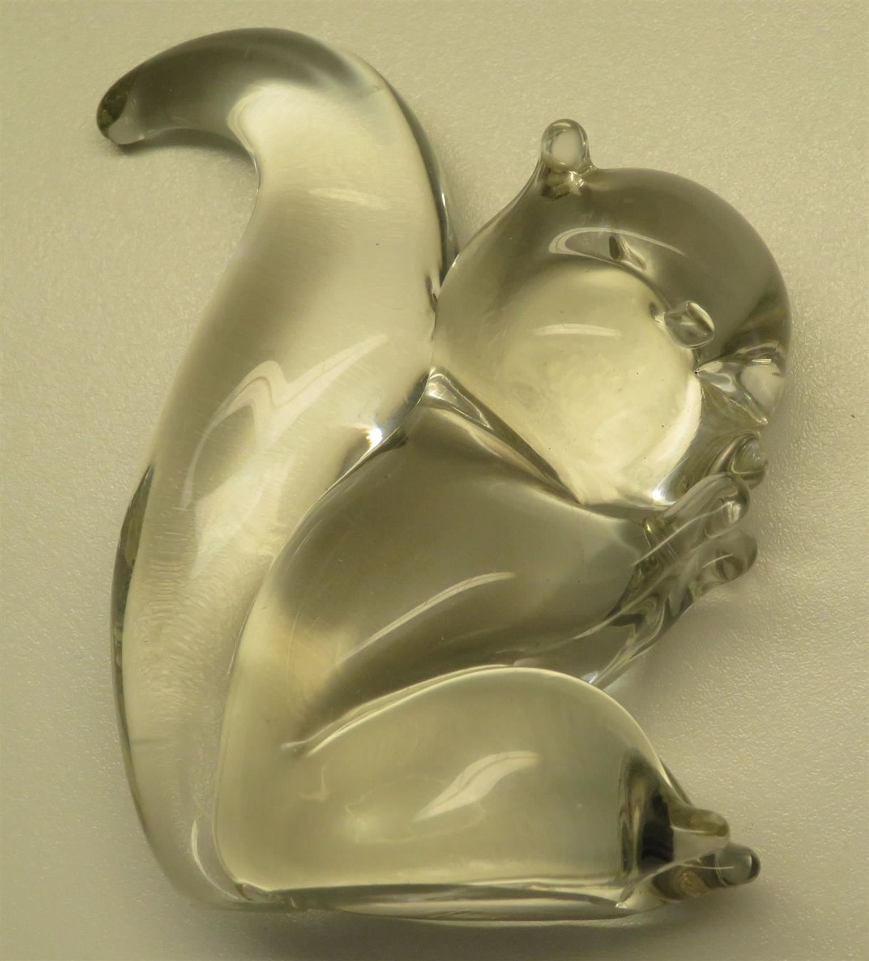 Statuette: Figur Eichhörnchen Glasfigur, Glas 13 cm hoch – Usato da Oberriet SG venduto da Manick