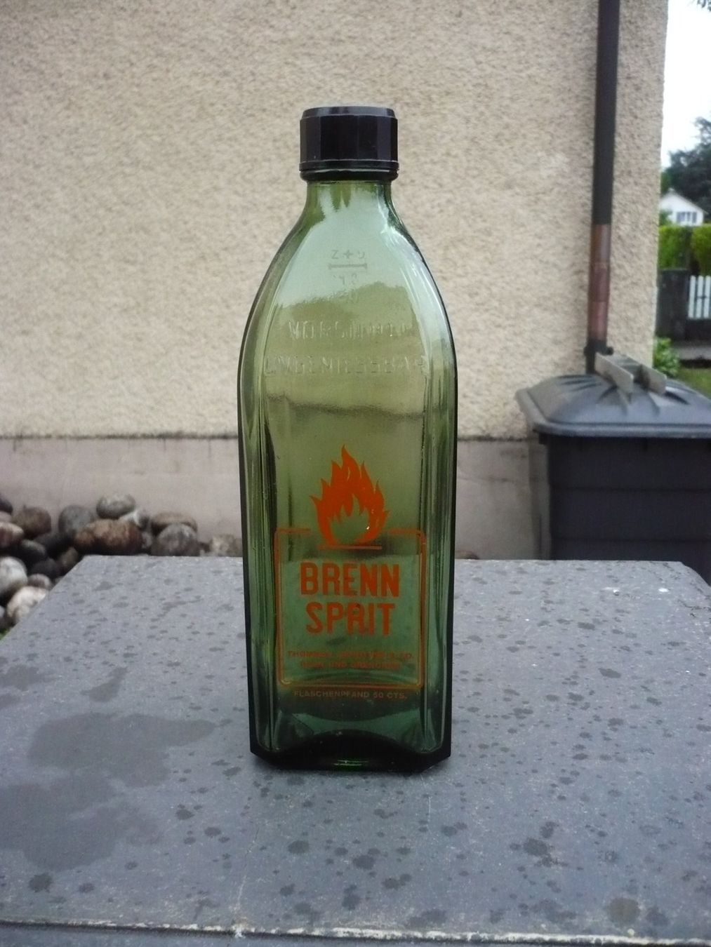 Altro in Stoviglie & Bicchieri: BRENNSPRIT Flasche mit Einbrand – Usato da Biberist venduto da Urmel