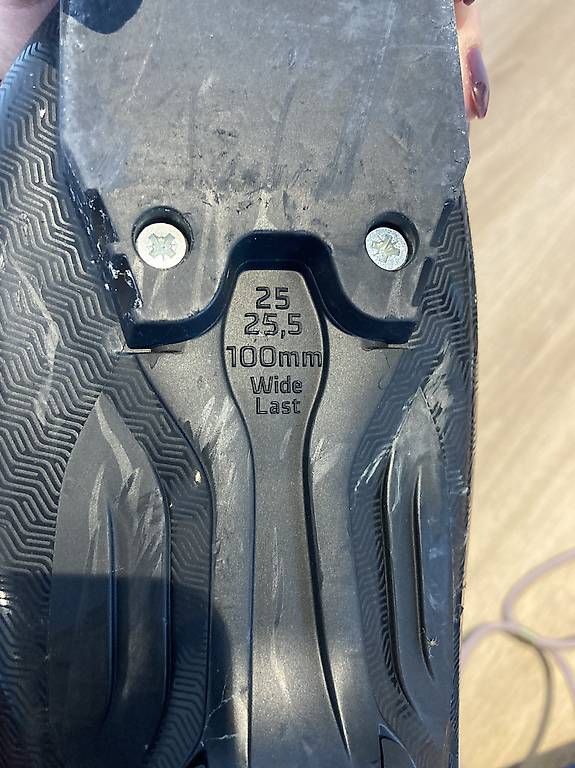 Atomic Scarpe da donna: Skischuhe Atomic Hawk Magna 75 – Usato da Frauenfeld venduto da Anny1985 4