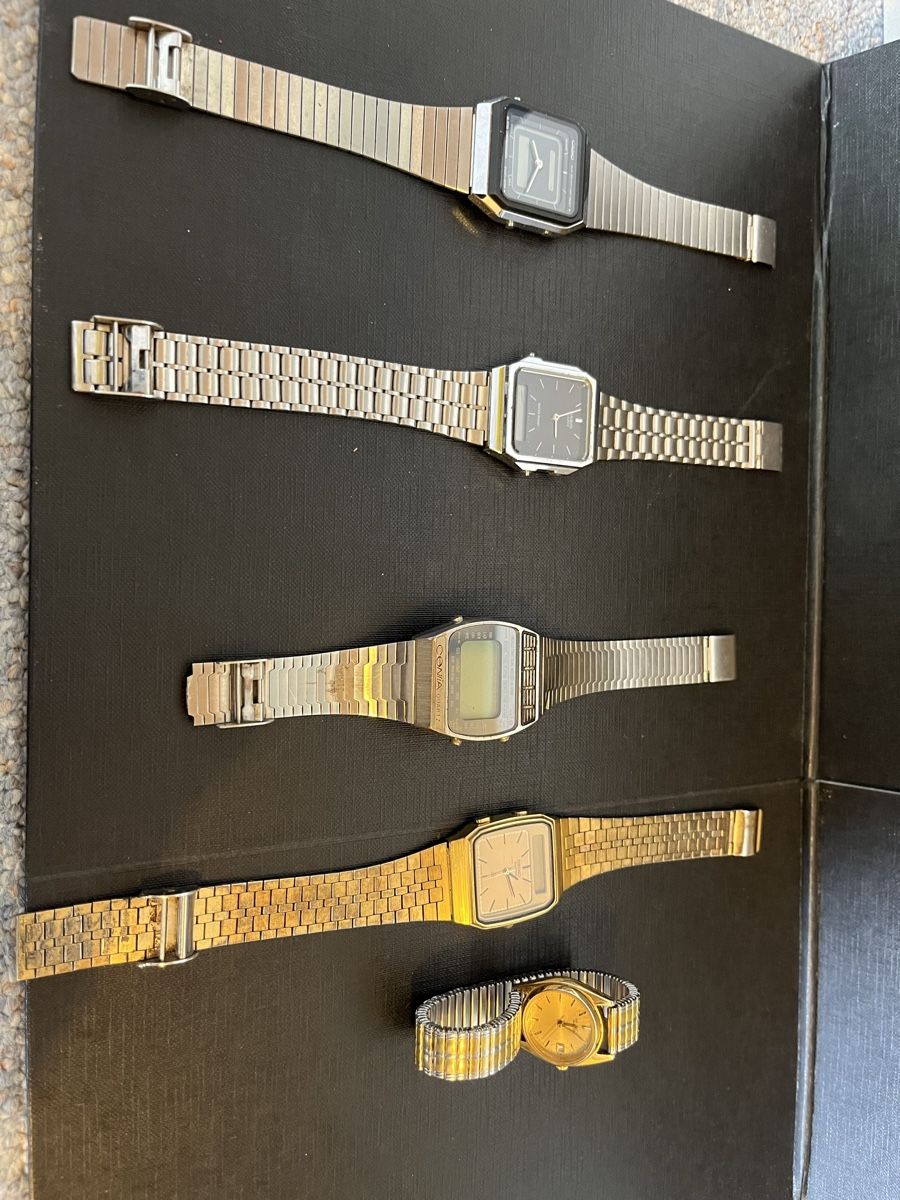 Casio Orologi: Casio Seiko Cenia Armbanduhr Quartz – Difettoso da Münchenstein venduto da Sozial_Labor_Brocki