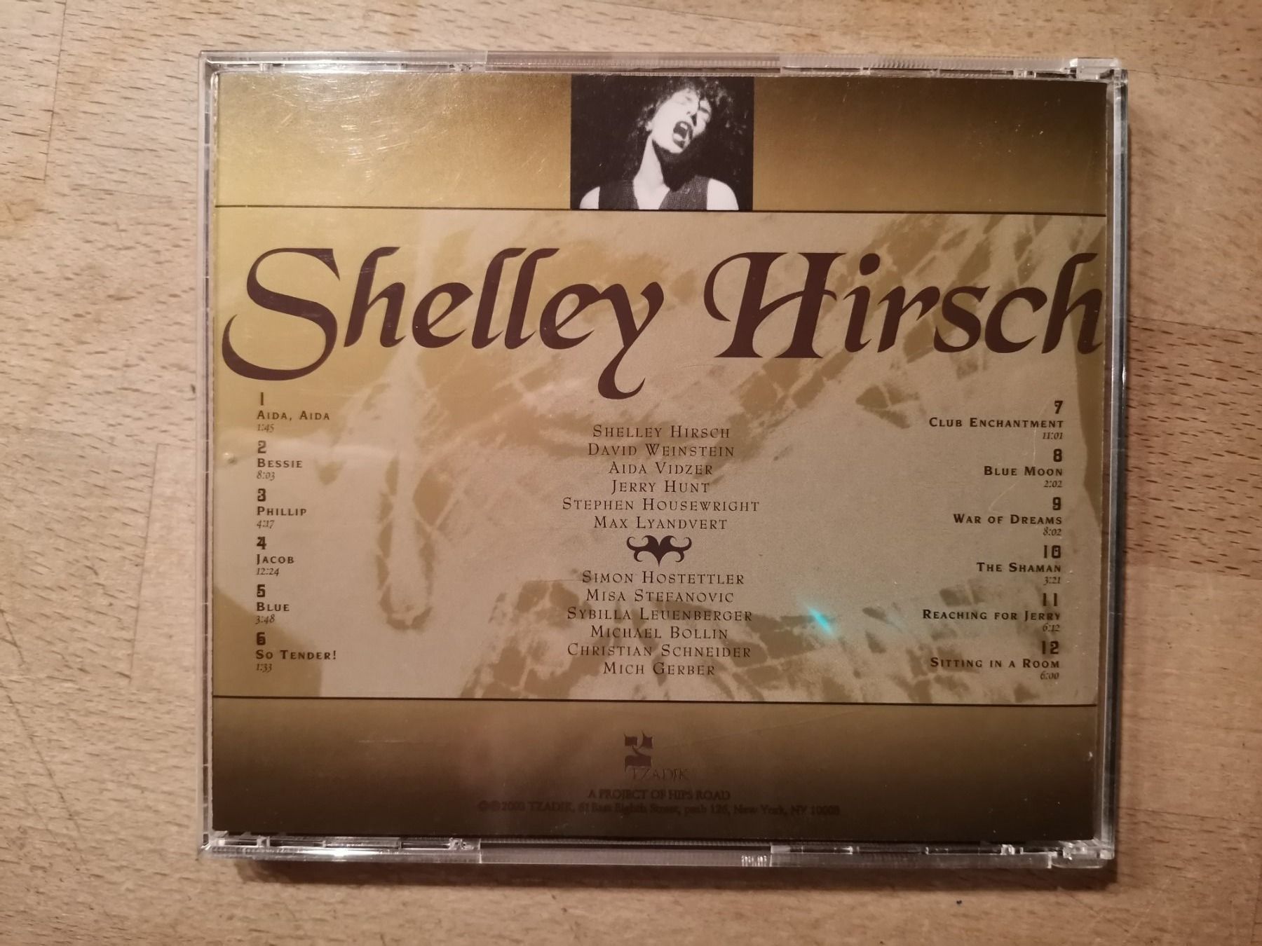 CD: Shelley Hirsch - far in, far out – Nuovo (secondo la descrizione) da Biel / Bienne venduto da Music74 3