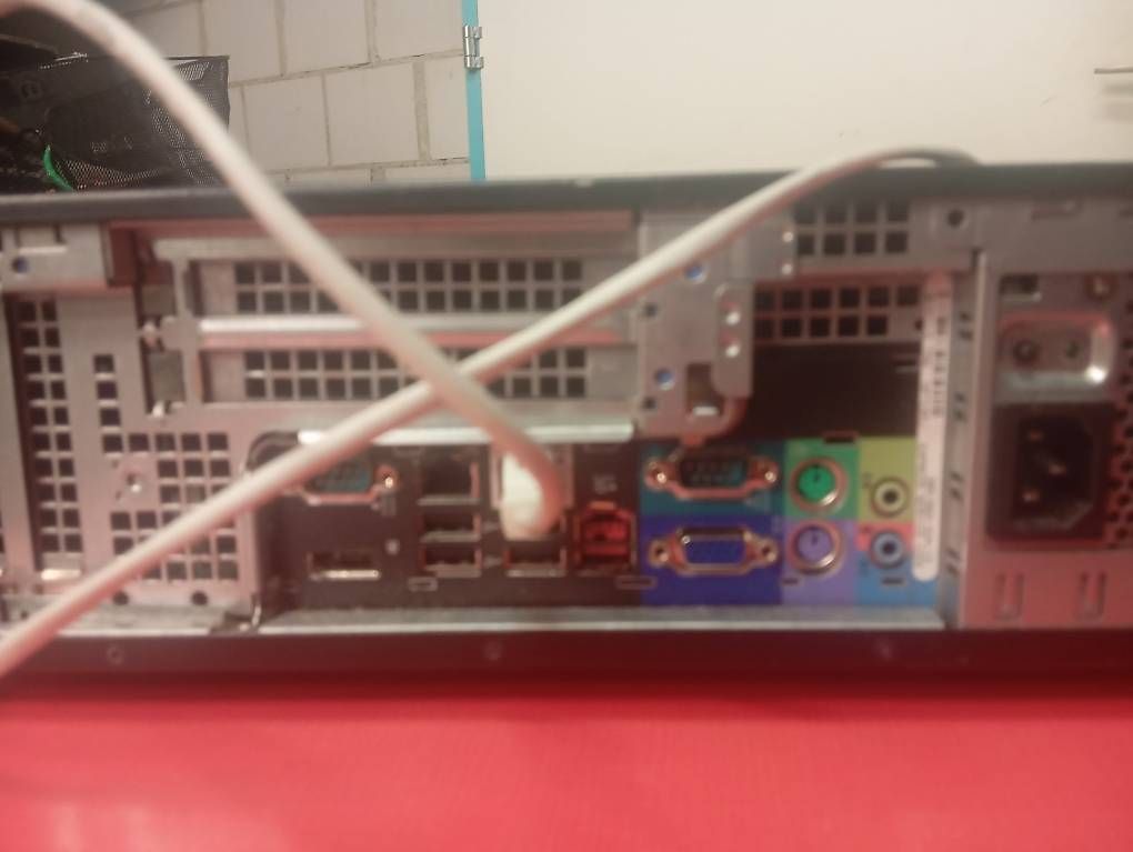 Dell PC: DELL Optiplex 710 Tower PC gebraucht ohne Zubehör – Usato da Basel venduto da Petergunn 1
