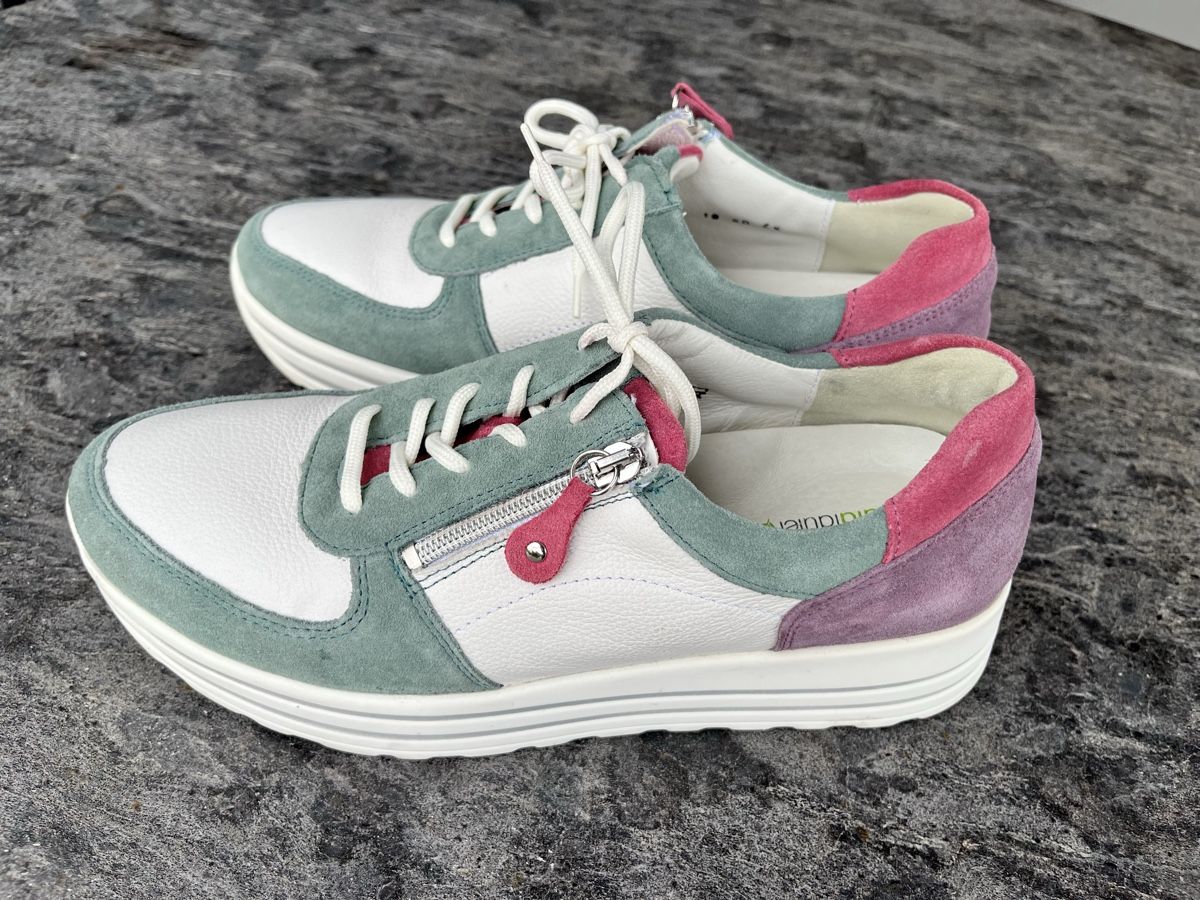 Damenschuhe: Waldläufer Sneaker Leder, Grösse 6.5 – Gebraucht aus Eglisau von regulmei