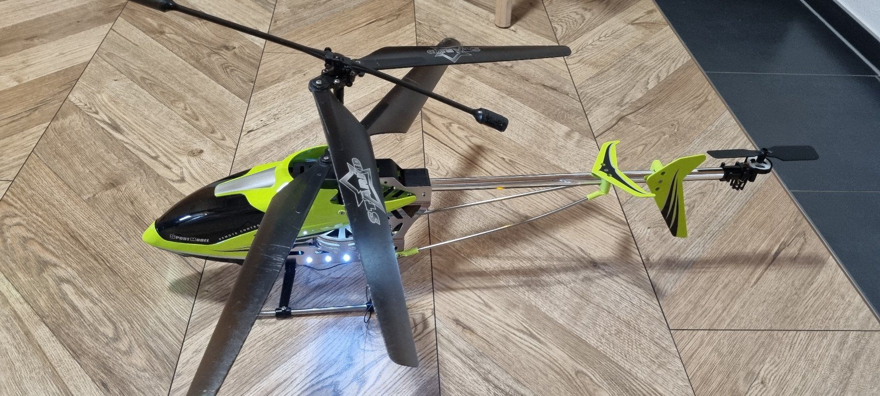 Modellismo RC: Funktionstüchtiger RC-Helikopter – Usato da Flumserberg Portels venduto da jan_bv2d 1