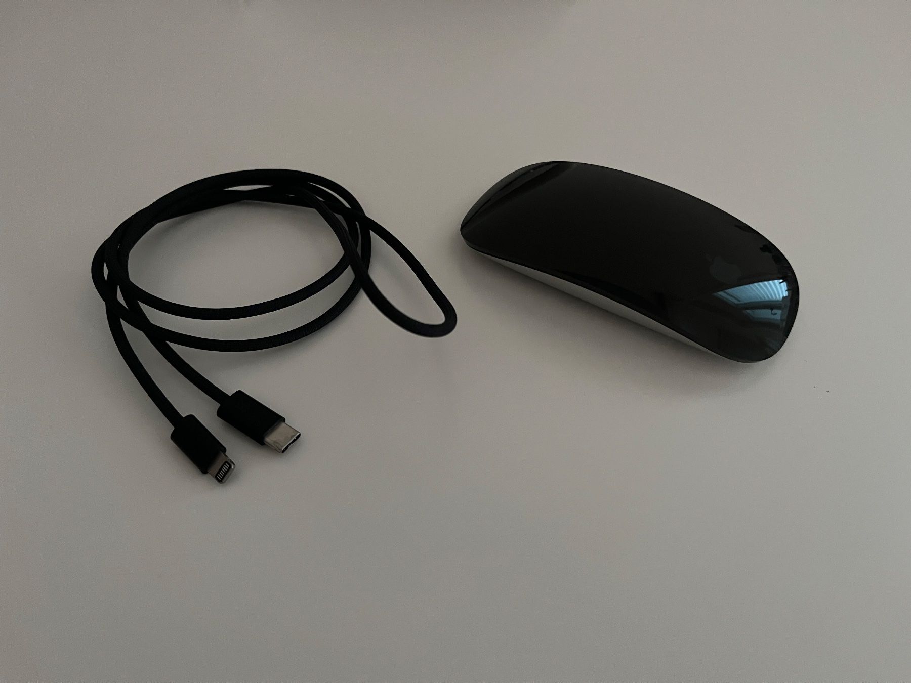 Apple Mouse: Apple Magic Mouse Black Edition, wie Neu – Nuovo (secondo la descrizione) da Veltheim AG venduto da Manu_T