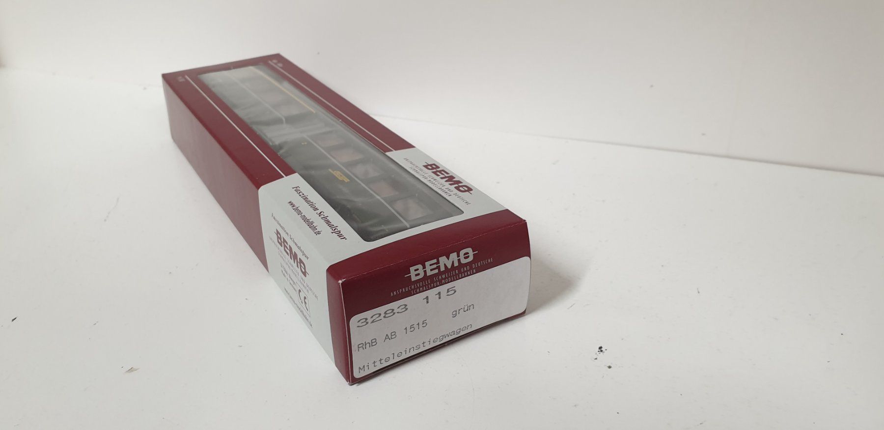 Bemo Modellini di ferrovie: Bemo RhB Mitteleinsiegswagen  3283 115 – Nuovo (secondo la descrizione) da Geroldswil venduto da TopTrain54 1