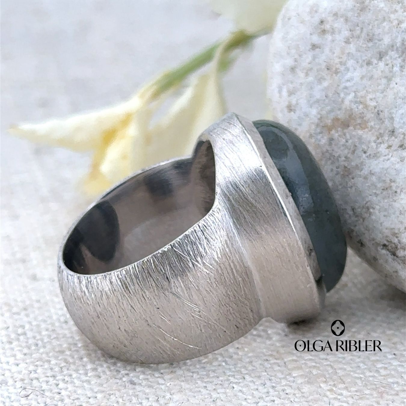 Olga Ribler Anelli: Statement Silber Ring 925 - Labradorite - Grösse 53 – Nuovo (secondo la descrizione) da Luzern venduto da Schmuckoutlet 1