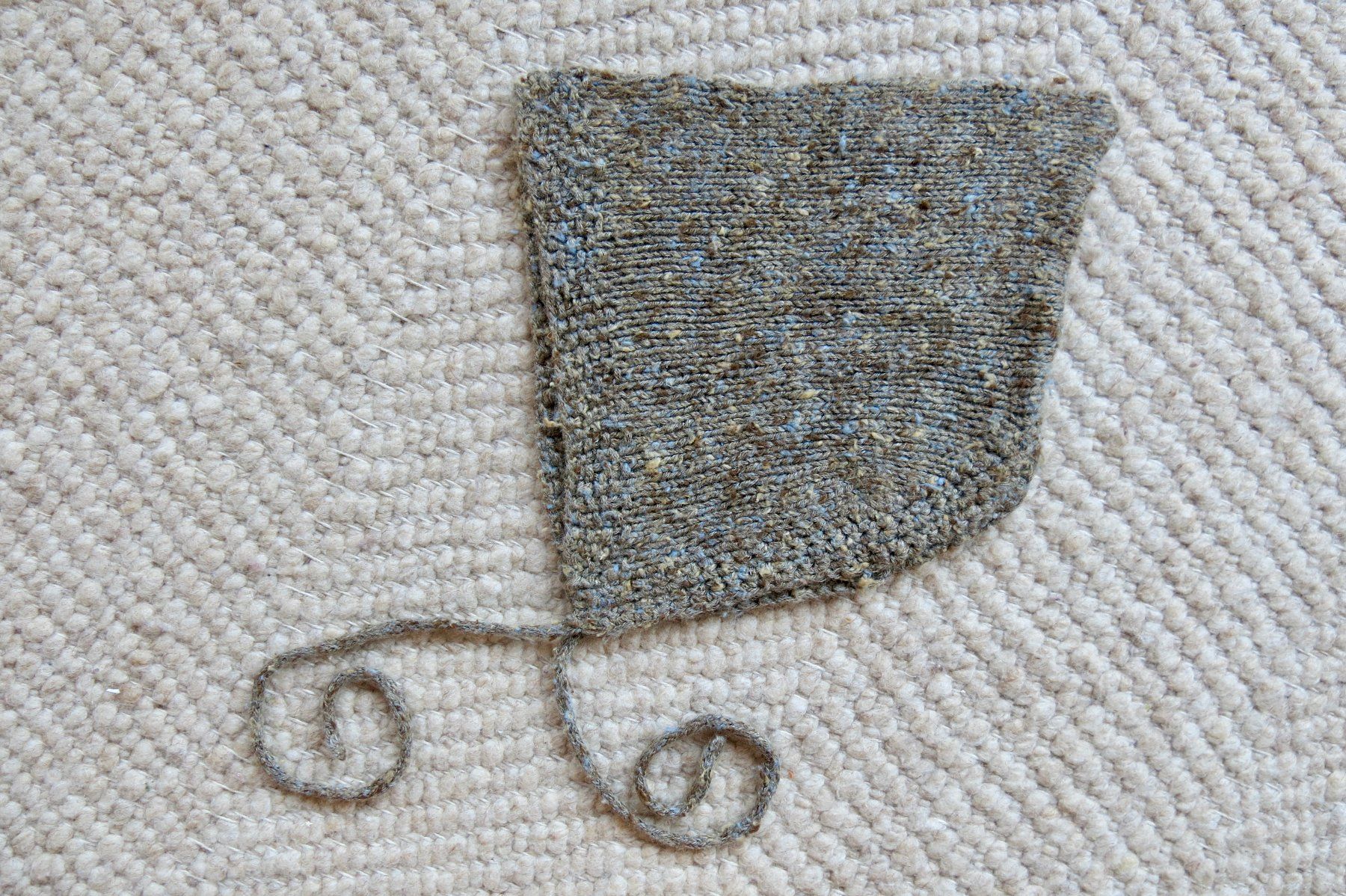 Altro abbigliamento per bambino: Handgestrickte Kinder Mütze 100% Seide – Nuovo (secondo la descrizione) da Schwanden i. E. venduto da Magnolia88 2