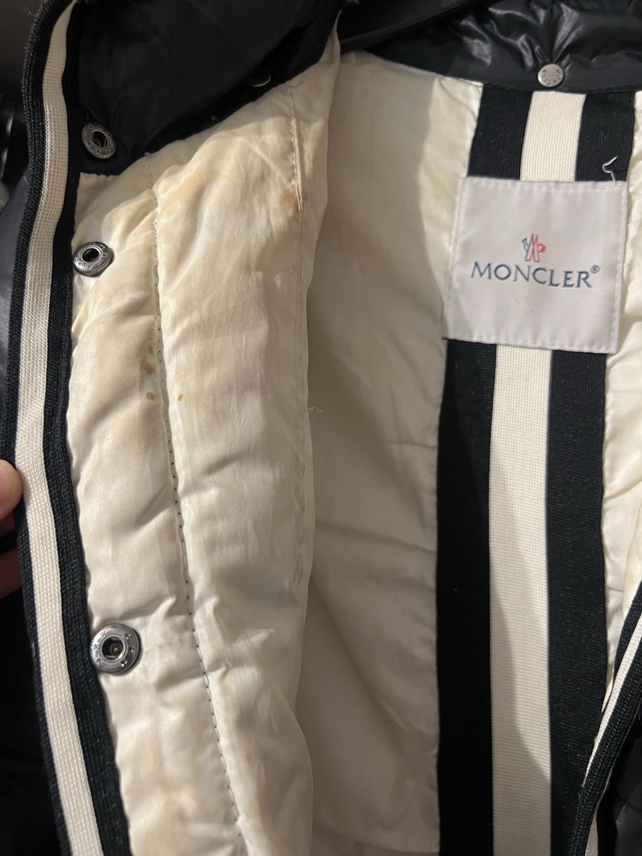 Moncler Giacche: Moncler Daunenjacke Schwarz – Usato da Zürich venduto da R1908 2