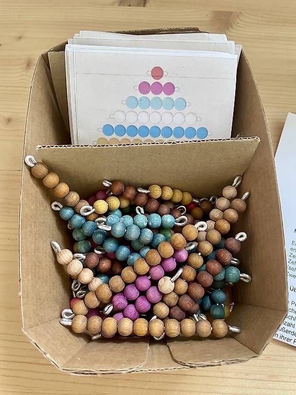 Catenine: kurze Perlenkette nach Montessori – Usato da Stetten AG venduto da kristinabrita 1