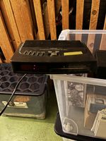     Toshiba RC-1061L Vintage Wecker mit Radio