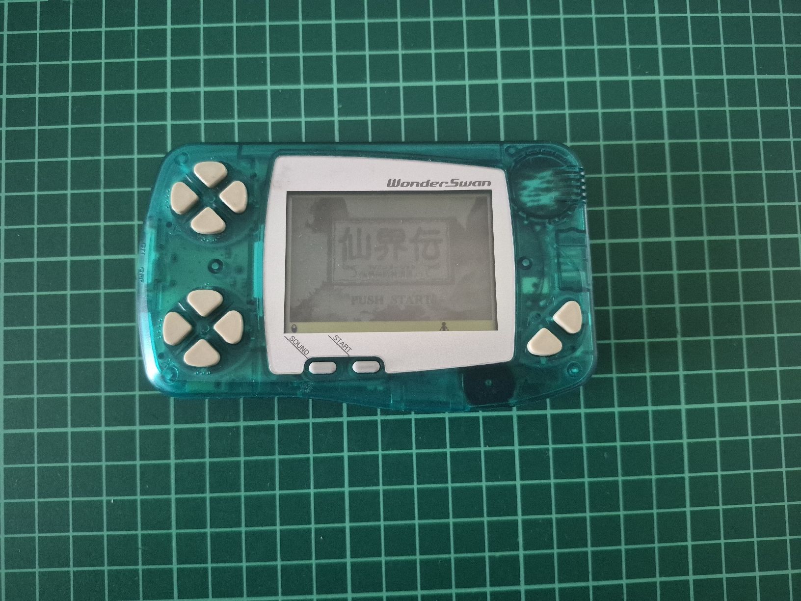 Bandai Console: Rare Translucent Green Bandai WonderSwan Handheld Console – Usato da Meyrin venduto da Retro-GZ